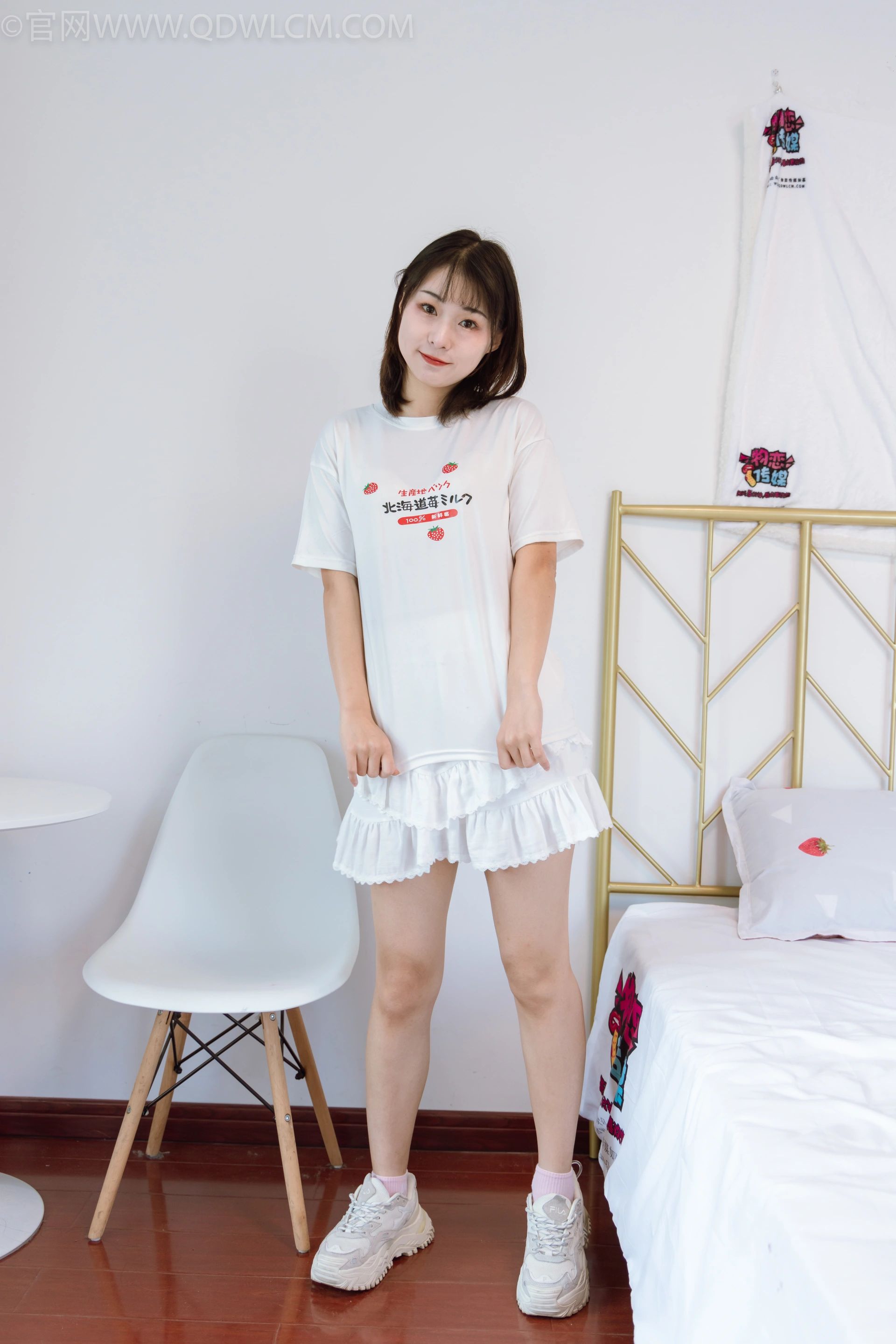 物恋传媒 NO.1019 月心-运动鞋、棉袜、裸足 2